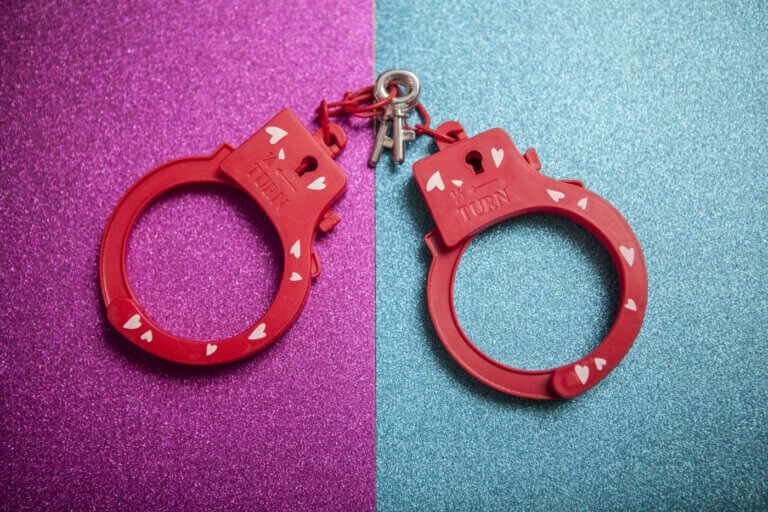 Handschellen fuer heissen Sex