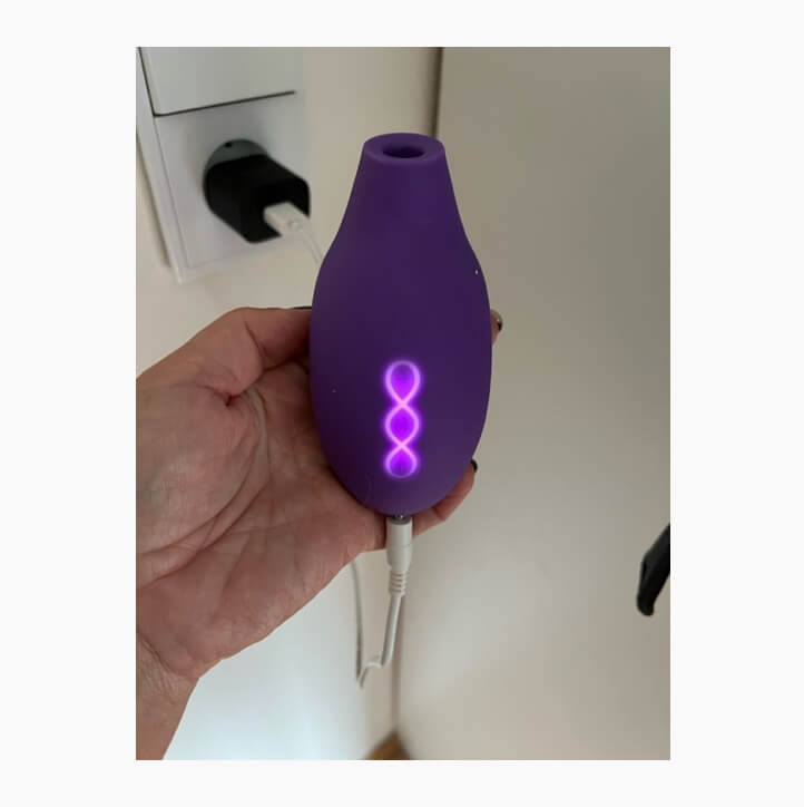 Lelo-Sona-2-Cruise-aufladen